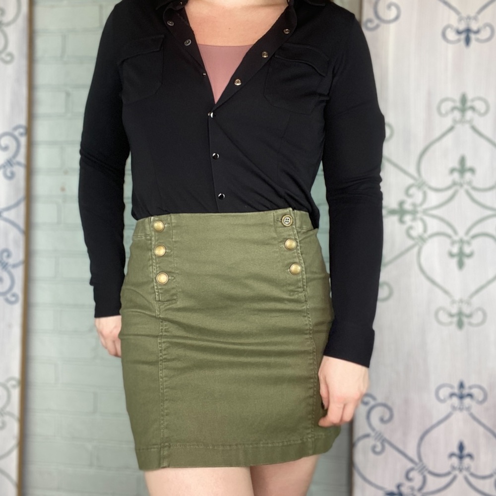 Abercrombie & Fitch Army Green Button Up Skirt
